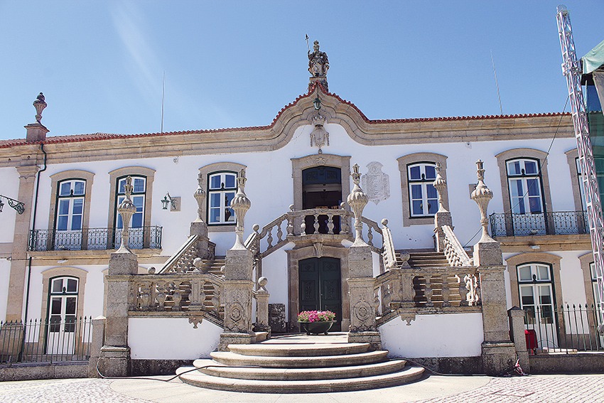 O tribunal de contas recusa empréstimo a Vila Real