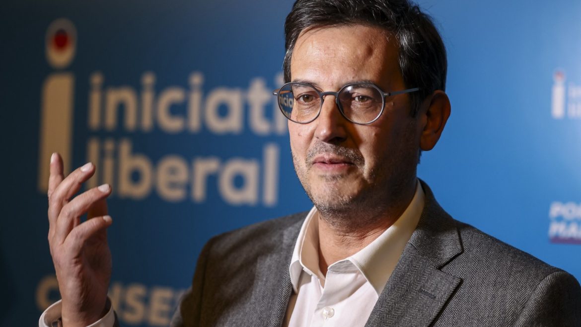 Líder da Iniciativa Liberal visita Vila Real na próxima sexta e sábado