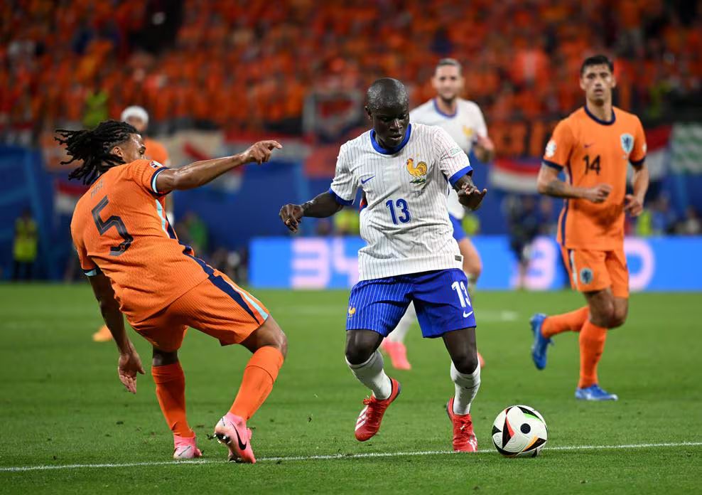 Países Baixos e França empatam e deixam grupo em aberto para a última jornada