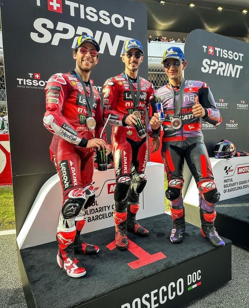 Bagnaia vence sprint em Barcelona e decisão do título fica para amanhã