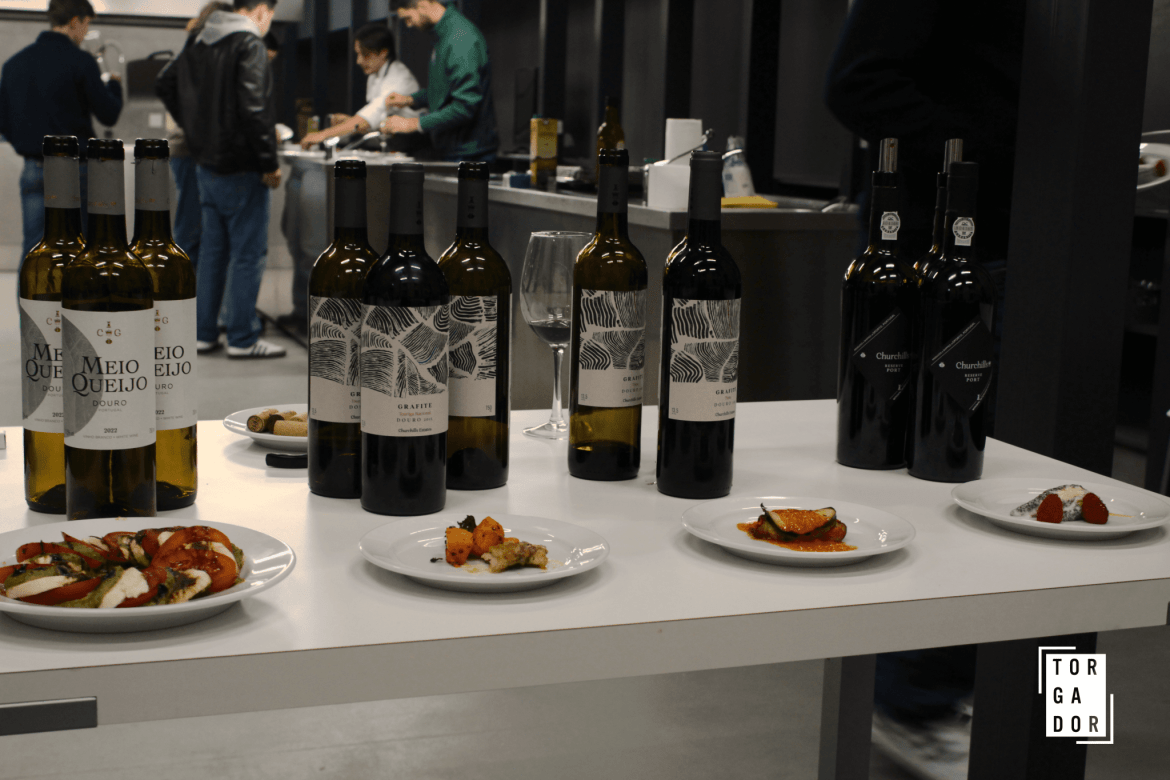 À mistura do mundo da culinária e do mundo vinícola, o Showcooking regressou à UTAD