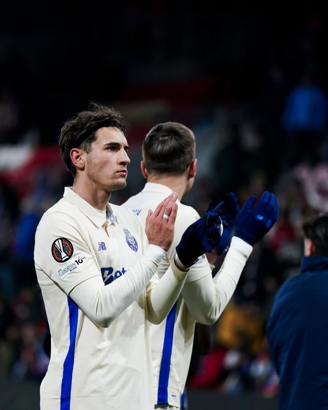 Em terras de gelo armado, Porto empata e sai desconsolado