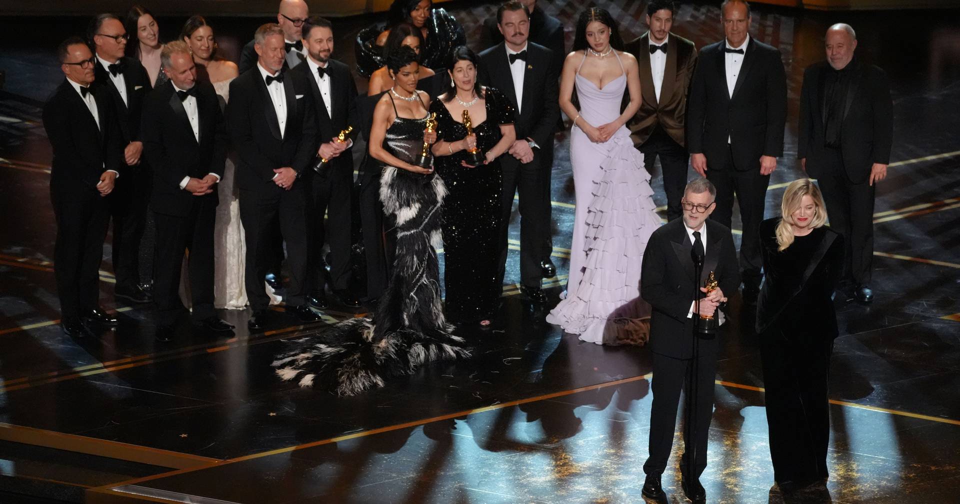 Michael B. Jordan conquista seu primeiro Óscar numa noite dominada por “Uma Batalha Após a Outra”